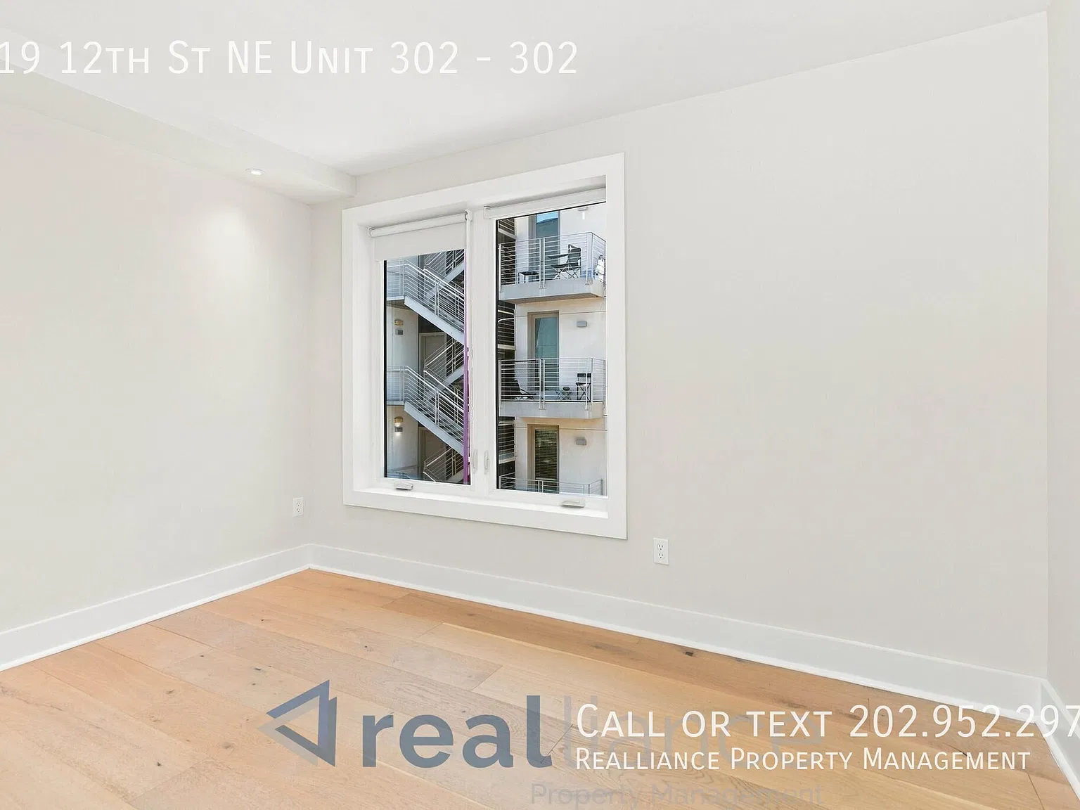 919 12th St NE — Photo 2