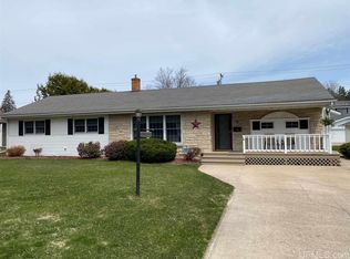 812 Hamilton Ave, Kingsford, MI 49802