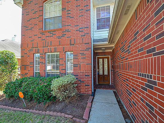 2nd image of 21239 Woodland Green Dr