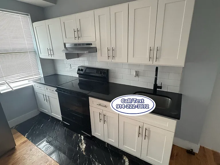 99 Maple St #2L — Photo 2