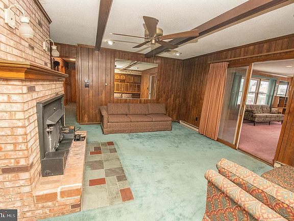 5th image of 1019 Marquis Ave