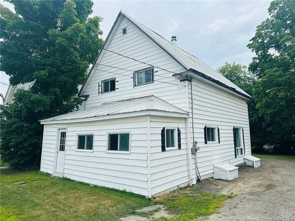 112 Charles St, Woodstock, NB E7M 1J1