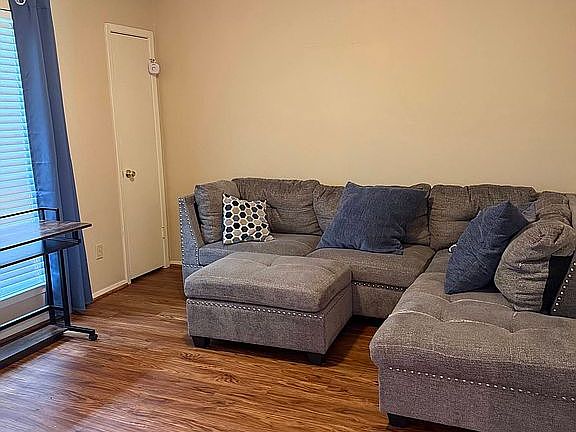 5th image of 3119 Kathleen Blvd