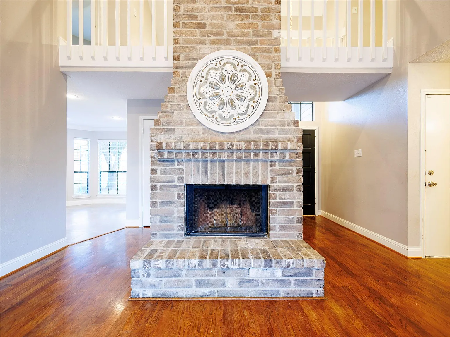 4 bed, 2.5 bath, 2084 sqft, $2,450 — Photo 4