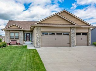 2013 NW Prairie Creek Dr, Grimes, IA 50111