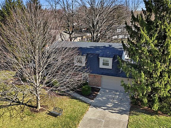 2nd image of 1800 Washington Creek Ln