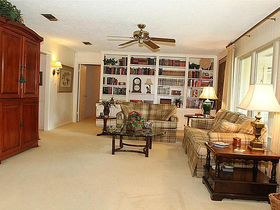 Large family room with built-ins