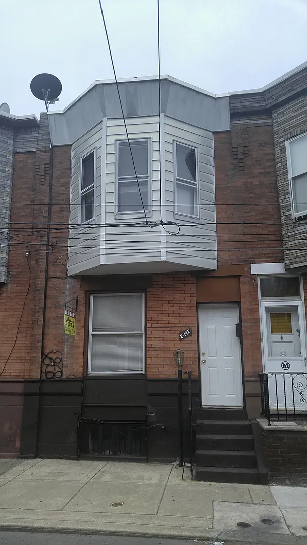 Building Photo - 2242 Cantrell St