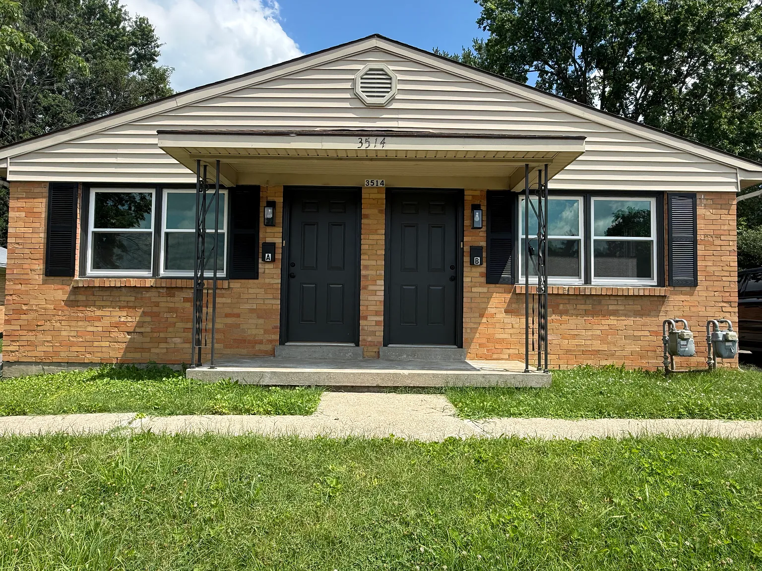 2 bed, 775 sqft, $1,345 — Photo 1