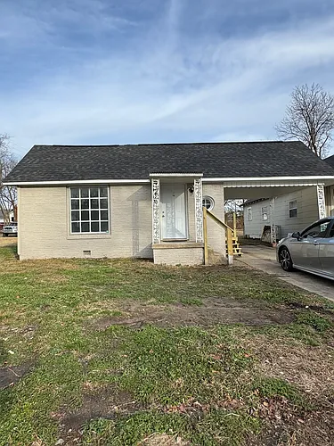 1010 S High School St Photo 1