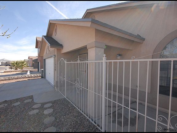 2nd image of 11940 Mesquite Lake Ln