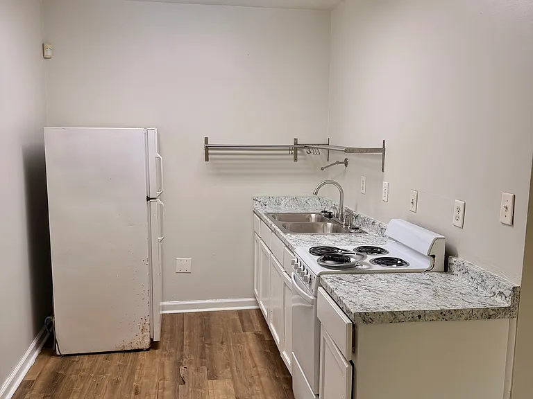 471 Pond Weed Dr #BASEMENT — Photo 9