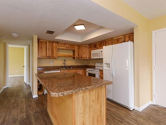 3rd image of 2050 Oleander Blvd APT 6101
