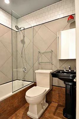 Rented by Premier Metro Realty Corp | media 33