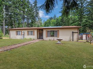 2071 E Johns Prairie Rd, Shelton, WA 98584