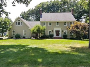 122 Greenwood Dr, South Windsor, CT 06074