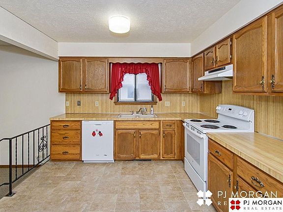5th image of 6213 N 108th Avenue Cir