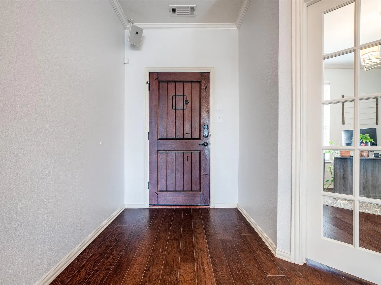 4 bed, 2844 sqft, $2,995 — Photo 4