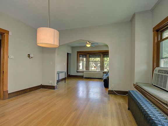 5th image of 2098 Marshall Ave