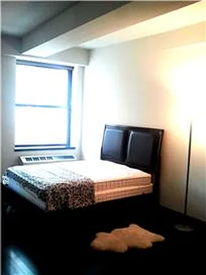 Rented by R New York | media 24