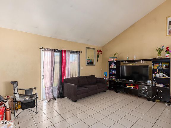 4th image of 3036 W Desert Cove Ave
