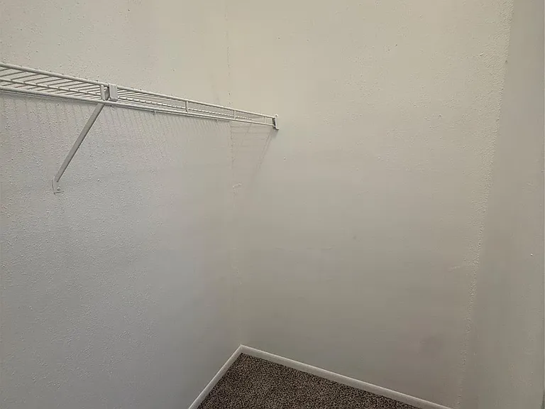 923 Carrell St #D — Photo 12