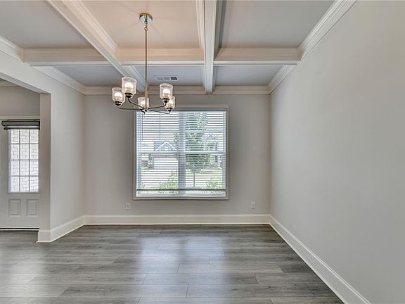 4th image of 5245 Sargent Dr