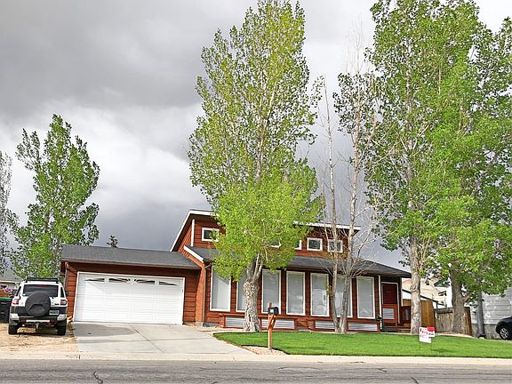 2nd image of 1525 E Teton Blvd