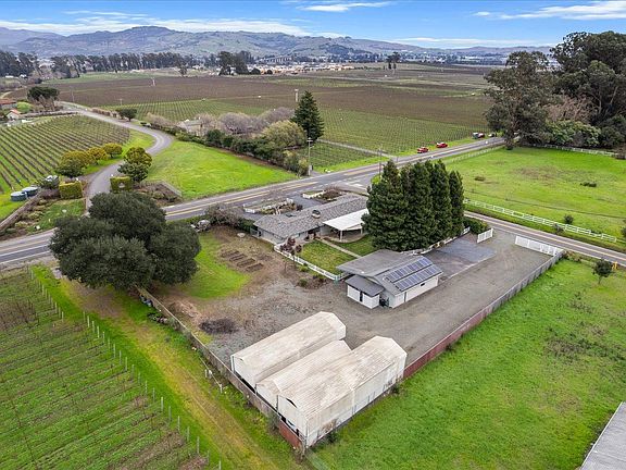3rd image of 1235 Cuttings Wharf Road