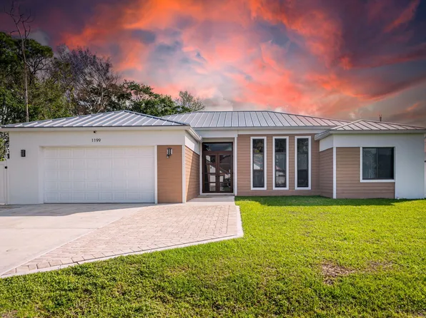 1199 SE Puritan Lane, Port St Lucie, FL 34983