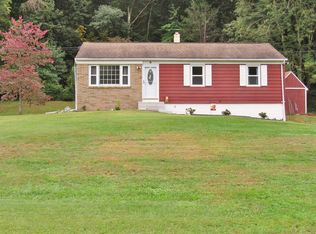 33 Entry Rd, Hopewell Junction, NY 12533