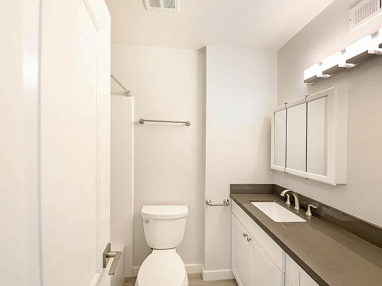 Pacific Villas — Photo 24