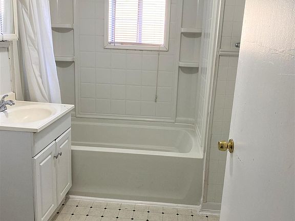 5th image of 23 Walker St