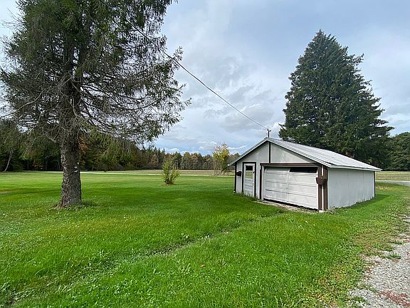 5th image of 167 Scotch Hill Dr