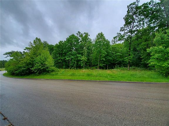 4th image of 3820 N Bridlewood Dr