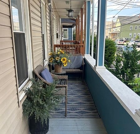 2nd image of 216 Inslee Pl #2