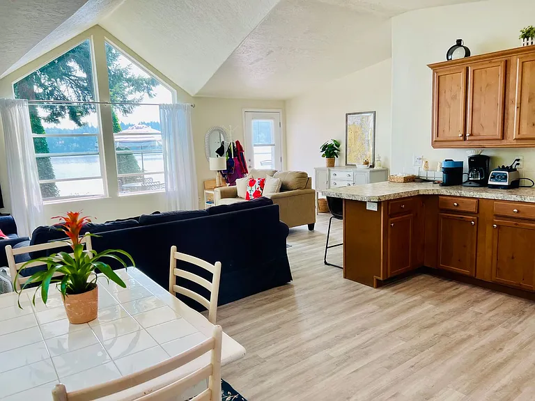 2936 Madrona Beach Rd NW — Photo 10