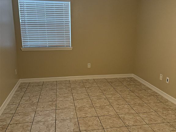 3rd image of 712 Memorial Mews St #712C