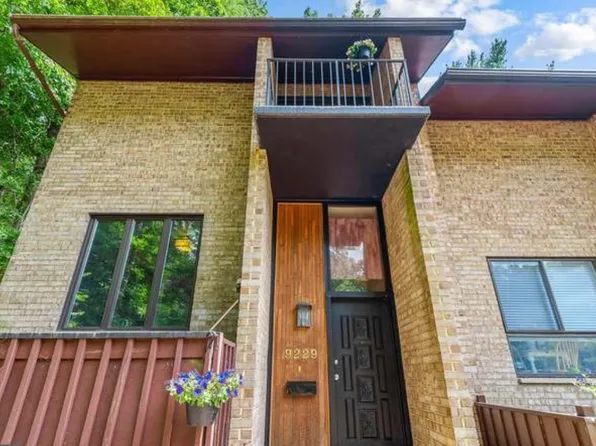9229 Three Oaks Dr, Silver Spring, MD 20901