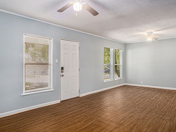 5th image of 8217 Downe Dr