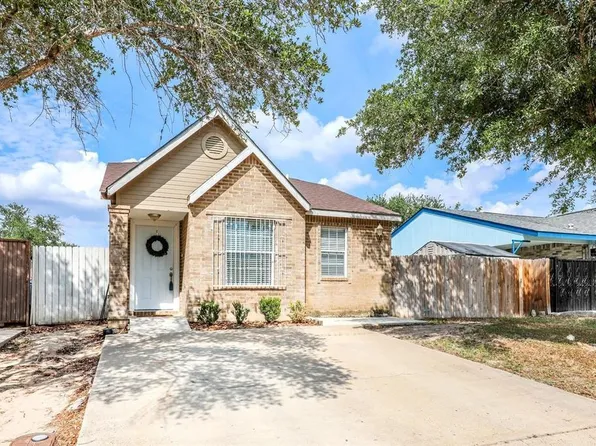 9707 Center Rd, Laredo, TX 78045