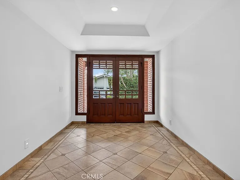 720 Emerald Bay — Photo 5