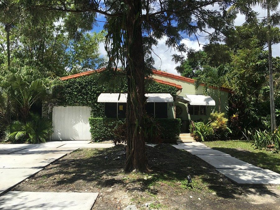 1st image of 849 NE 116th St