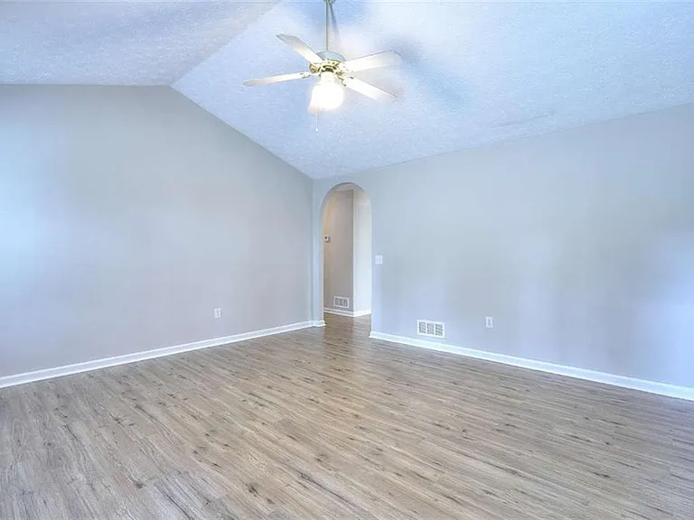 4160 Janel Ln — Photo 23
