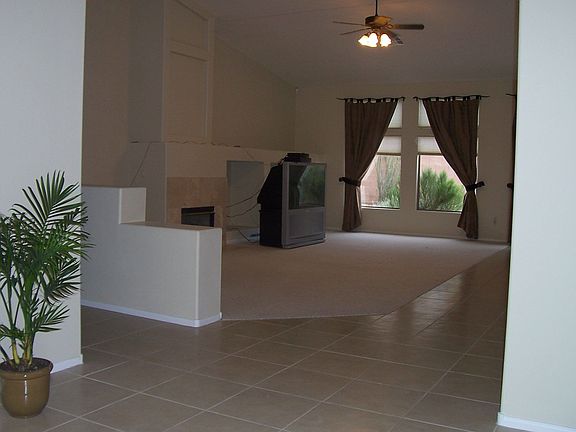 Large 26'x13' family room is ROOMY!!  