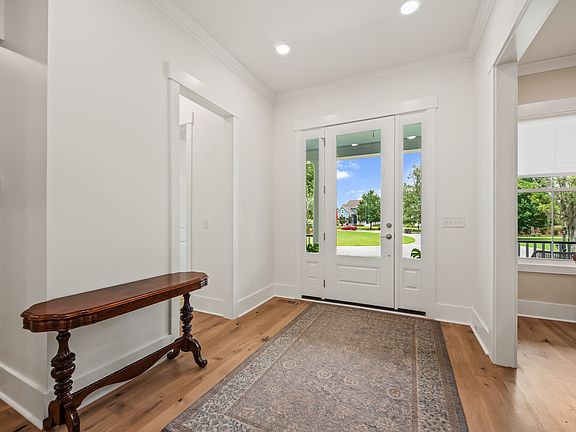 2nd image of 3055 Yachtsman Dr