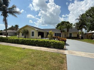 1657 Baltrusol Pl, Wellington, FL 33414