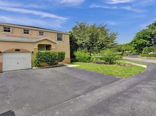 7140 SW 41st Pl, Davie, FL 33314