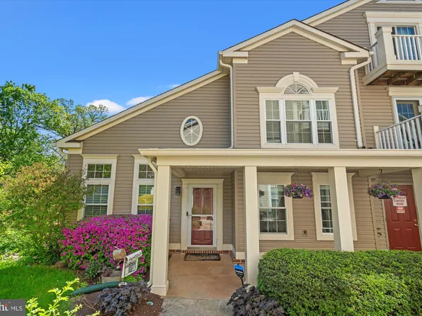 43426 Edgecliff Ter, Ashburn, VA 20147