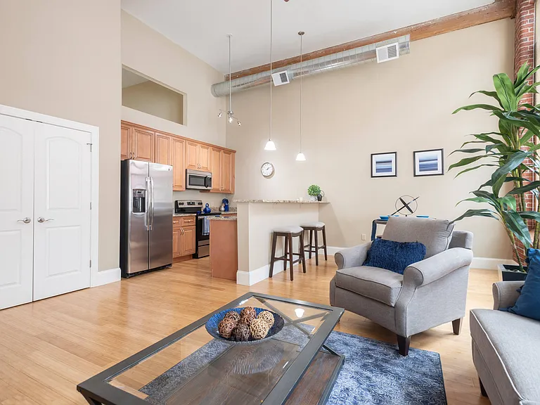 Pacific Mill Lofts — Photo 48